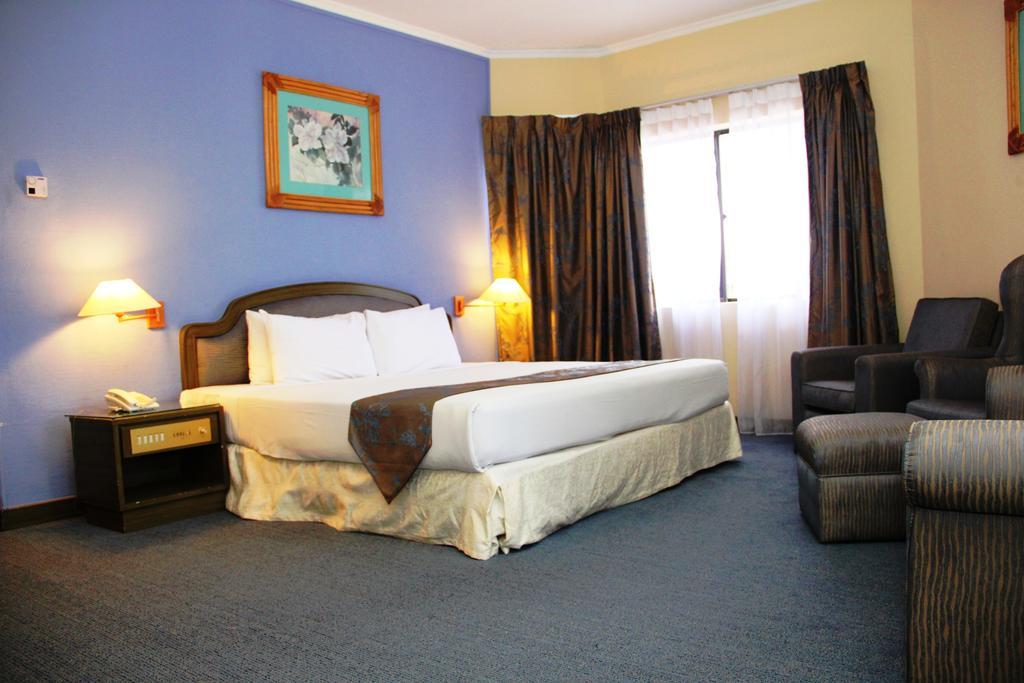 The Grand Beach Resort Port Dickson Room photo